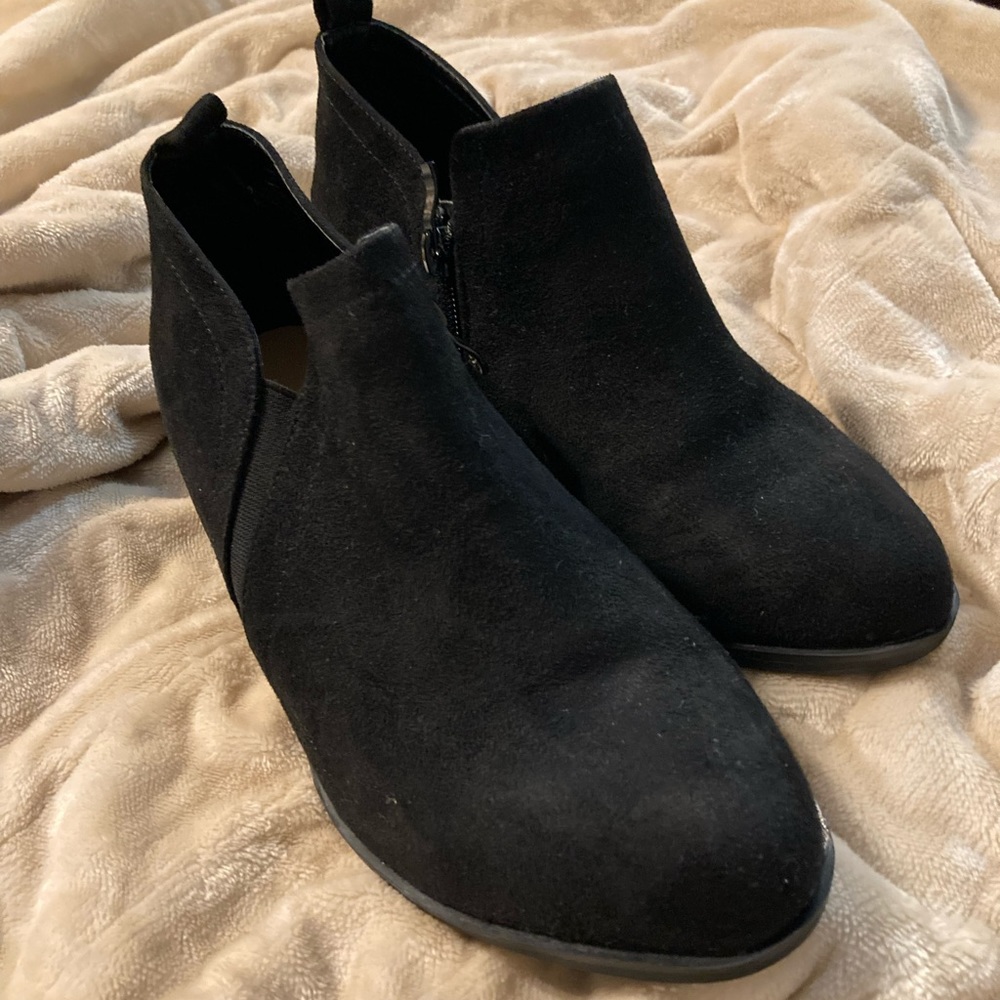 Torrid black suede boots size 7